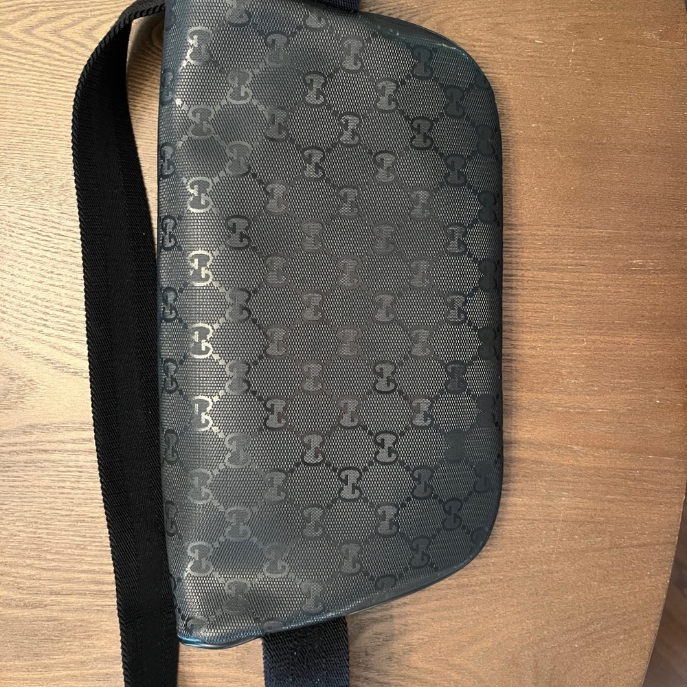 GUCCI Imprime Monogram Belt Bag Black - Picture 3 of 7